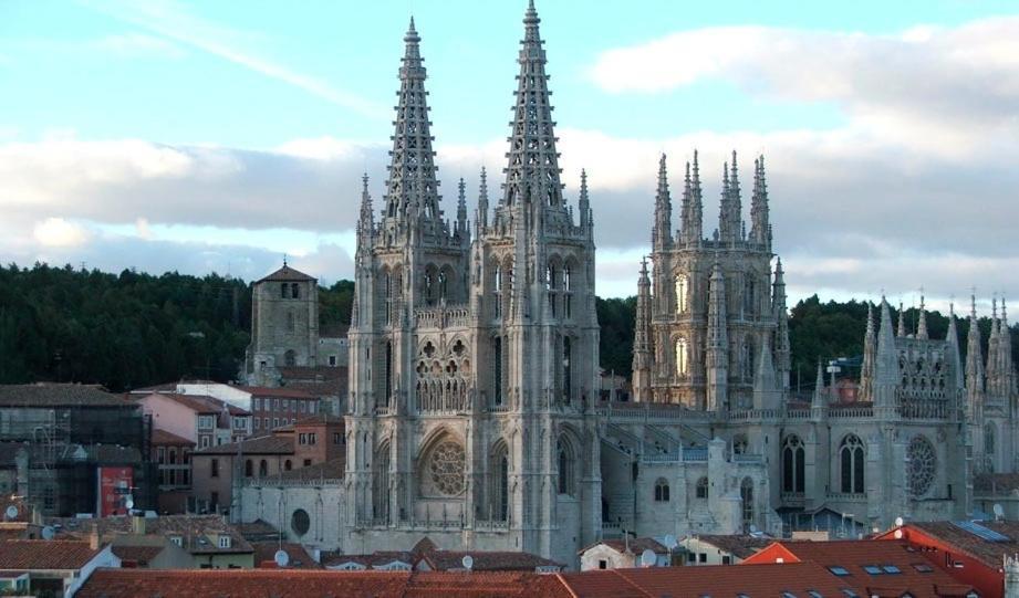 Atuaire Home Vivienda En Perfecta Ubicacion Al Lado De La Catedral De Burgo Eksteriør bilde